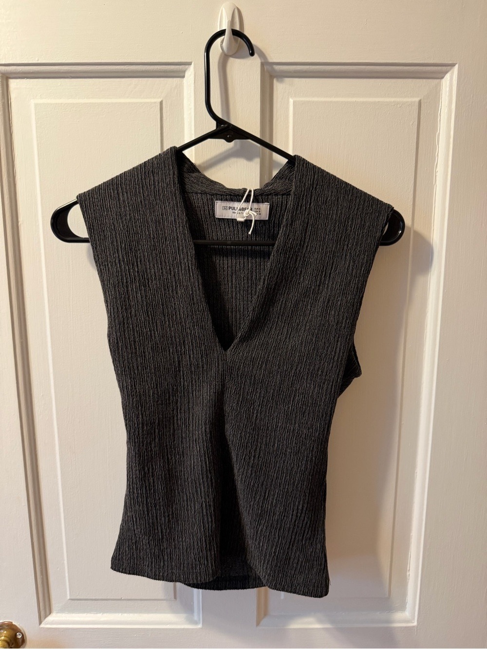 Pull&Bear Charcoal Ribbed V-Neck Sleeveless Top